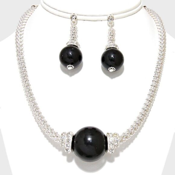 Pearl (faux) Black Drop Silver Necklace Set - Picture 4 of 6